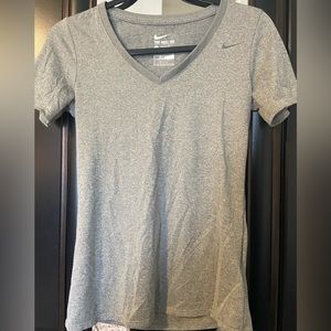 Nike Dri-fit Small Women’s V-neck in Light Grey